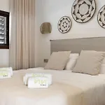 アパート Vivi Homes - Valley - Sea Views - Pool - Terrace フエンヒロラ