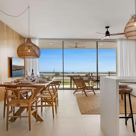 Vivi Homes - Valley - Sea Views - Pool - Terrace Apartment