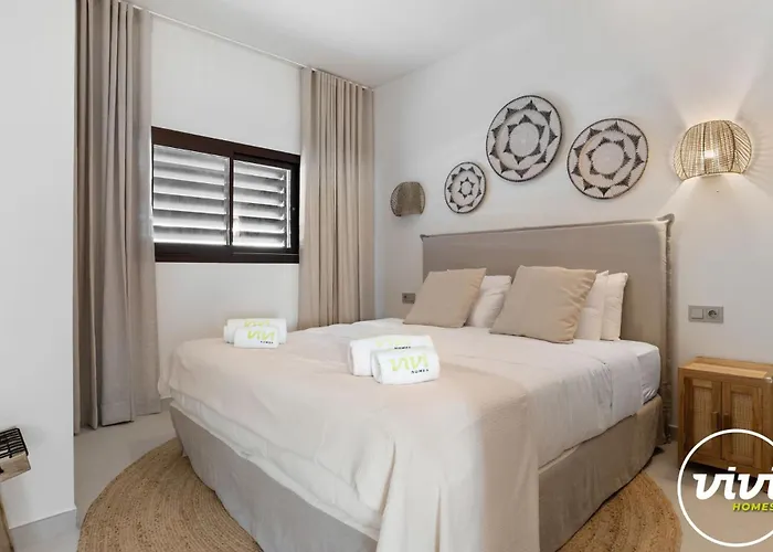 Vivi Homes - Valley - Sea Views - Pool - Terrace Apartment Fuengirola