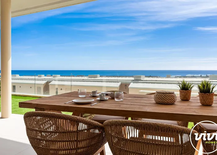 Vivi Homes - Valley - Sea Views - Pool - Terrace Apartment *